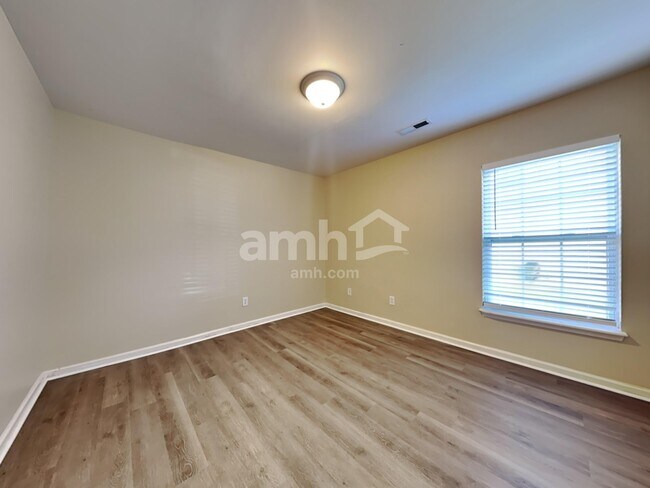 Building Photo - 5034 Ballantine Dr