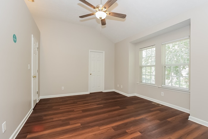 Building Photo - 129 Cimmaron Dr