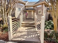 Building Photo - 13933 Queens Harbor Rd