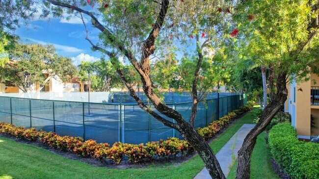 Building Photo - 107 Yacht Club Way