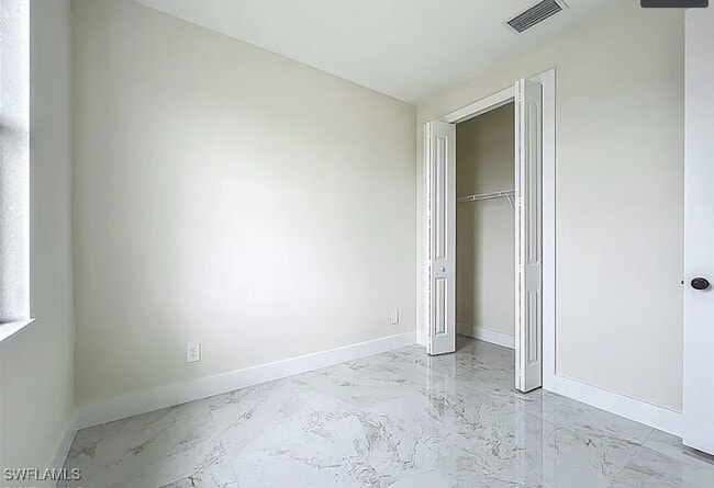 Building Photo - 316 Poplar St