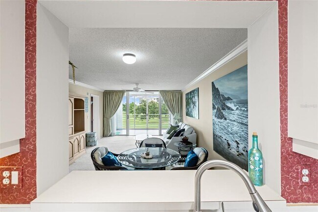 Building Photo - 4550 Pinebrook Cir