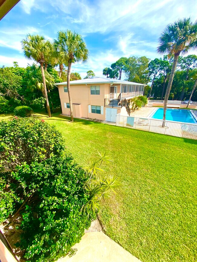 Property - 333 SE Martin Ave