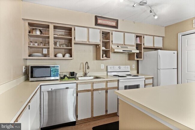 Building Photo - 3304 Wyndham Cir