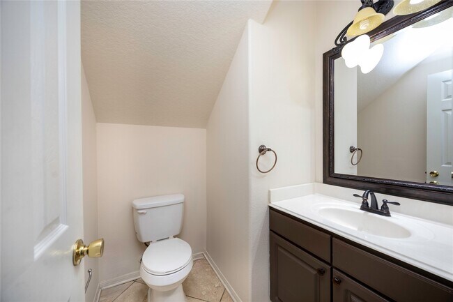 Building Photo - 2306 Stiller Ridge Way