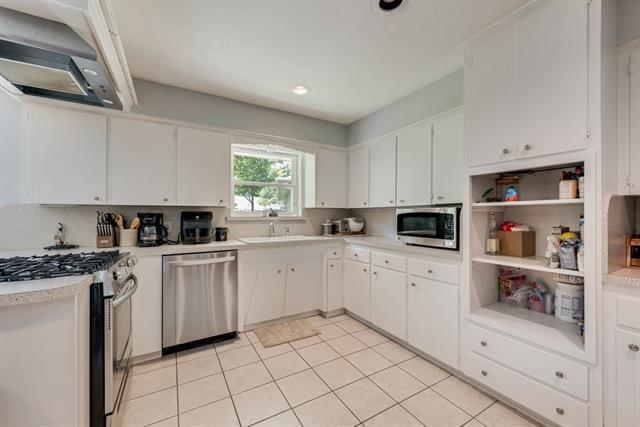 Building Photo - 9619 Liptonshire Dr