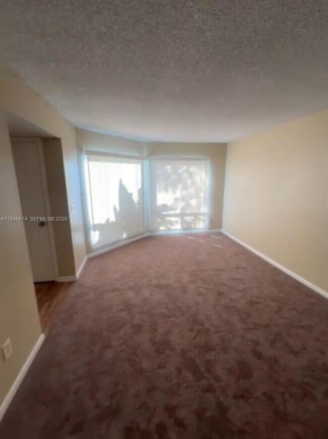 Building Photo - 4365 Aqua Vista Dr