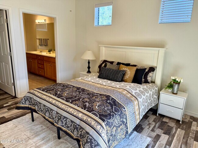 Building Photo - 3330 S Gilbert Rd