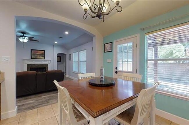 Building Photo - 1828 Marlin Dr