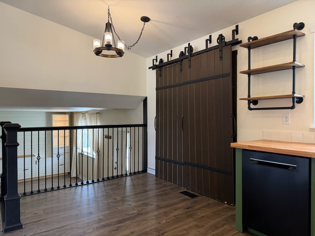 Building Photo - 8103 Waterfowl Ave