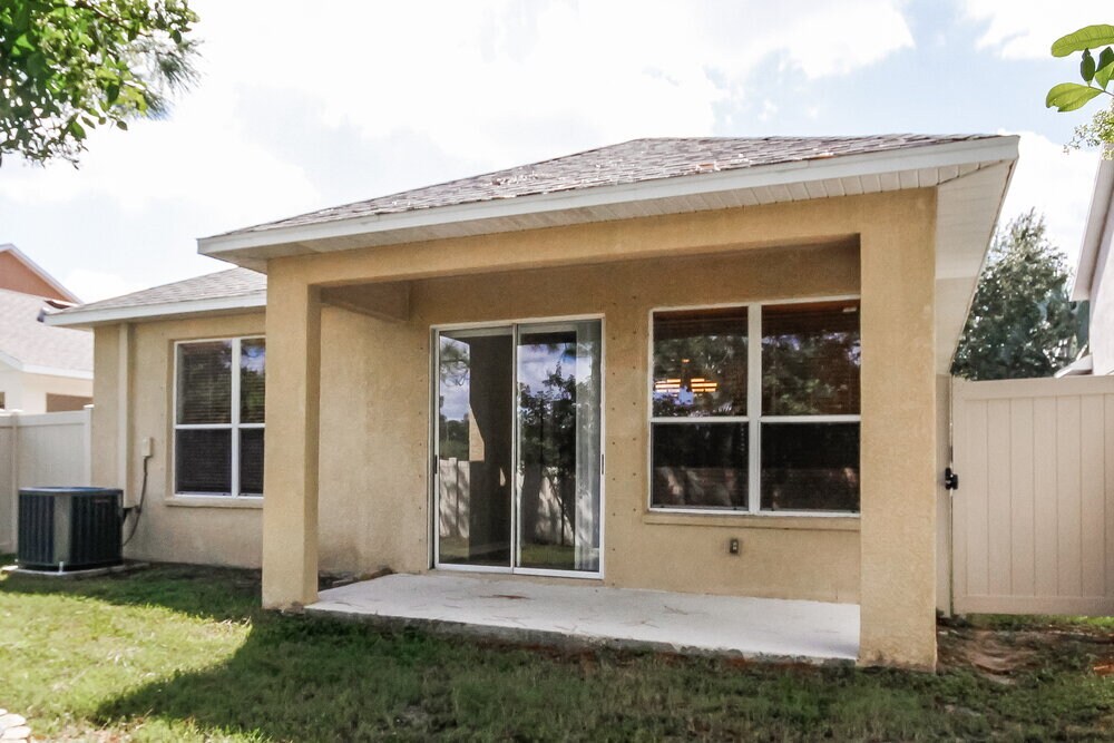 Building Photo - 910 Larwood Pine Dr