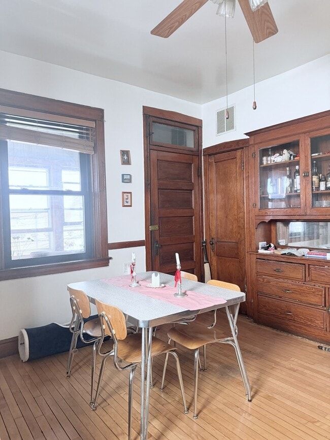 Building Photo - 2223 W Iowa St