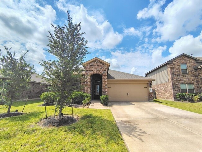 Primary Photo - 18315 Pin Oak Lake Dr