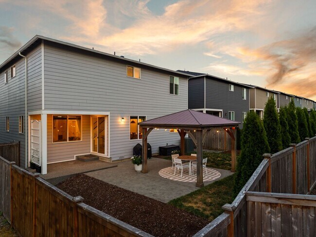 Building Photo - 1428 Baker Hts Lp