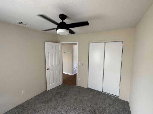 Building Photo - 2540 W Falbrook Way