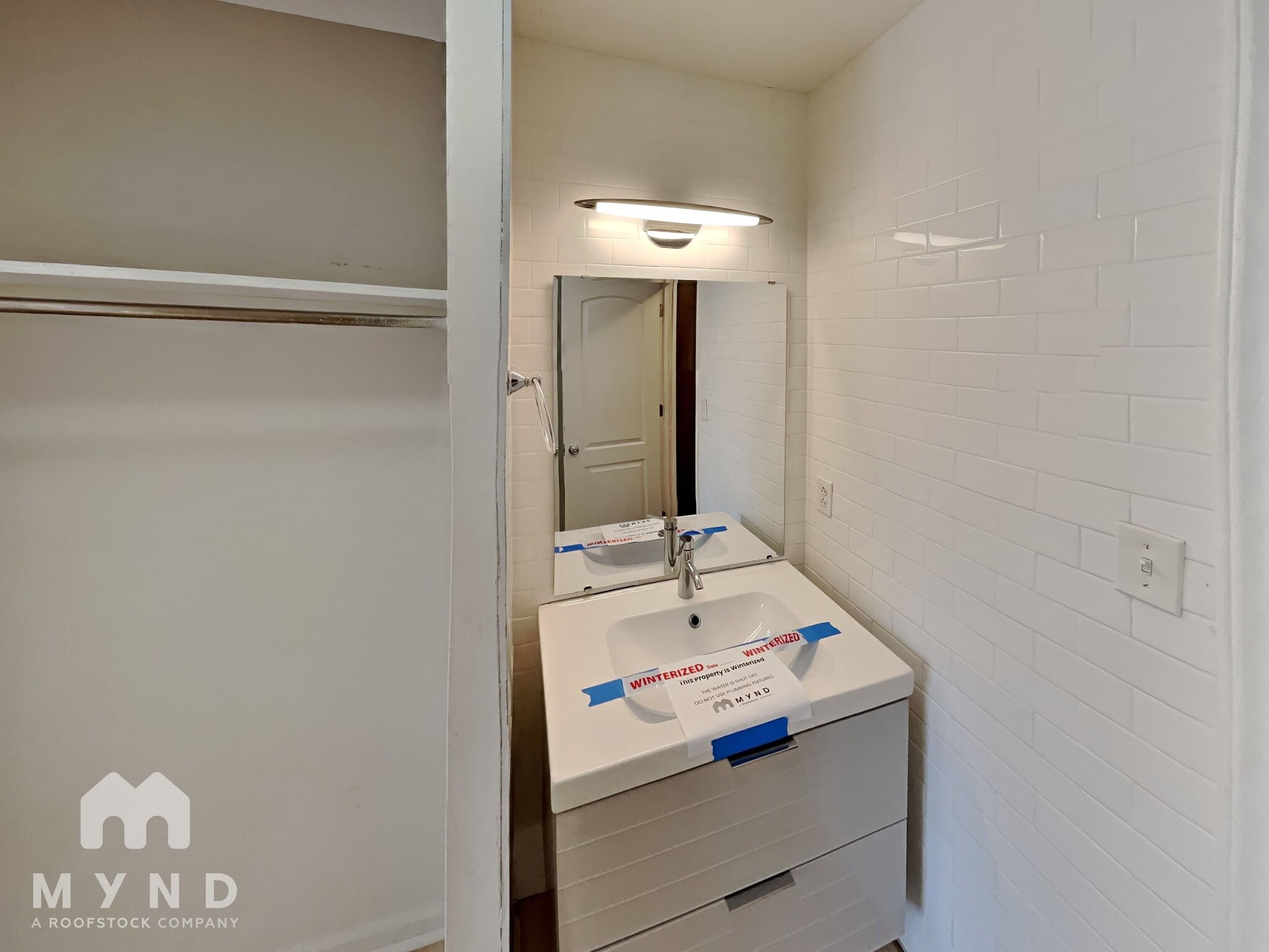 Building Photo - 7992 Shady Oak Trail