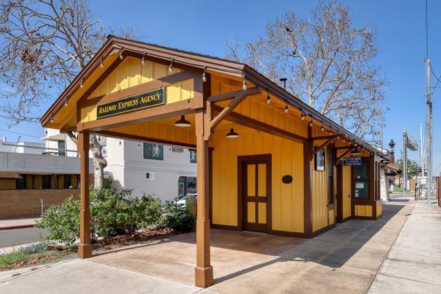 Building Photo - 8248 Lemon Ave