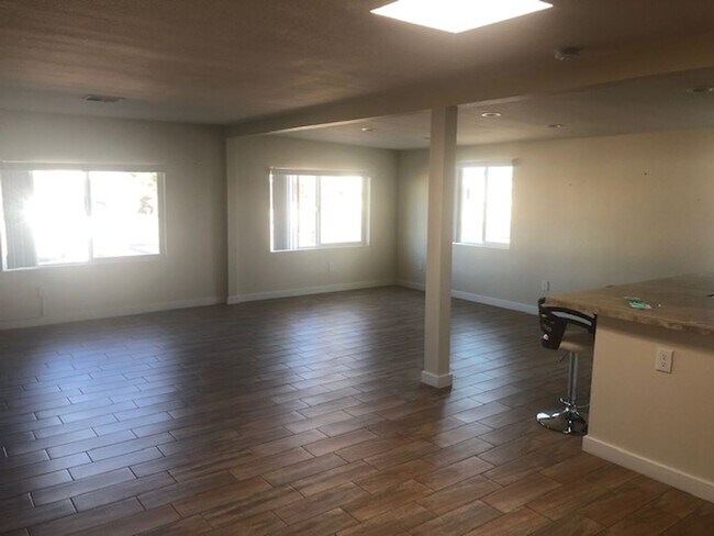 Building Photo - Sun Lakes long term Rental