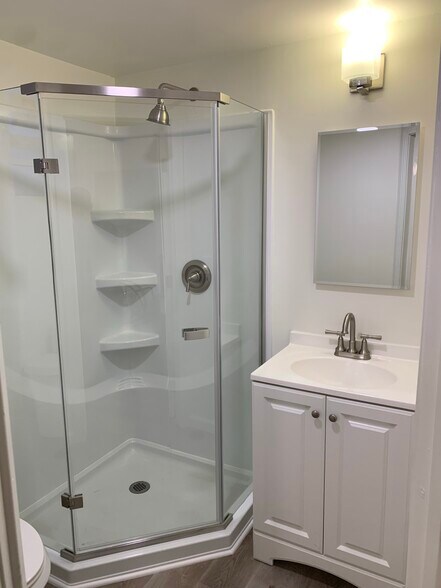 Building Photo - 2950 Columbia St