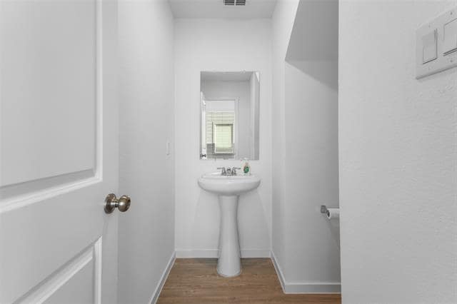 Building Photo - 6820 Bramblewood Dr