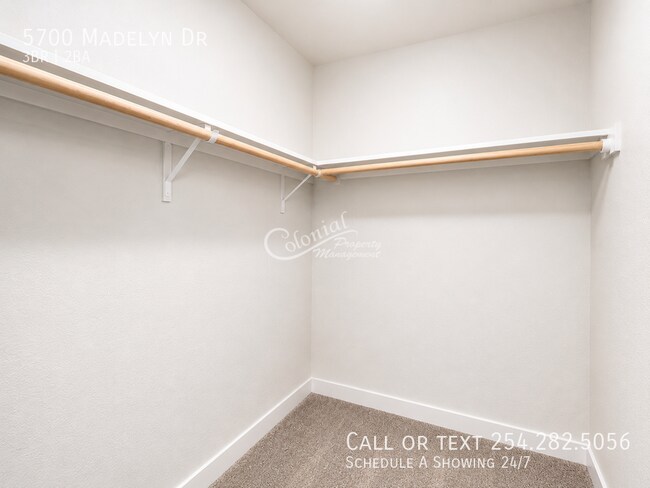 Building Photo - 5700 Madelyn Dr