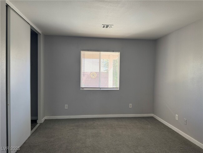 Building Photo - 11121 Rossi Ave