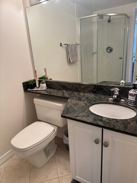 Building Photo - 5809 Nicholson Ln