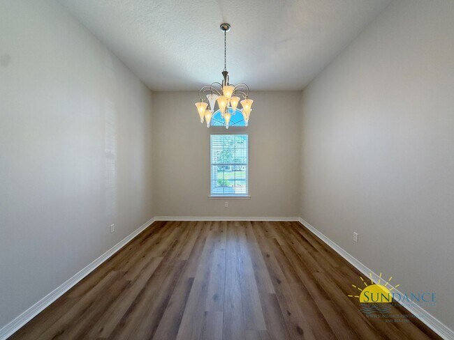 Building Photo - Updated 3BR Home in Gated Bridgeport Colony Near Hurlburt & Eglin AFB!
