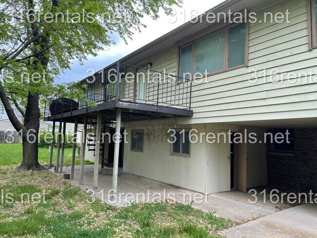 Building Photo - 110 Cherry Hills Ct