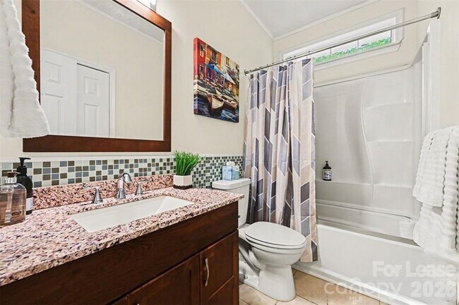 Building Photo - 13505 Gatestone Ln