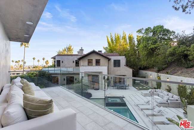 Building Photo - 7801 Hillside Ave