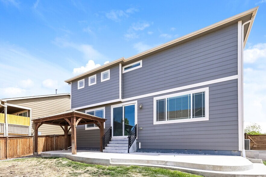 Building Photo - 9259 Rifle St