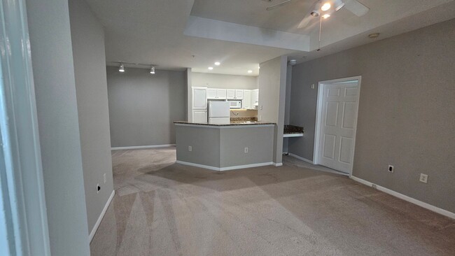 Building Photo - Spacious Two Bedroom Johns Island Condo Ri...