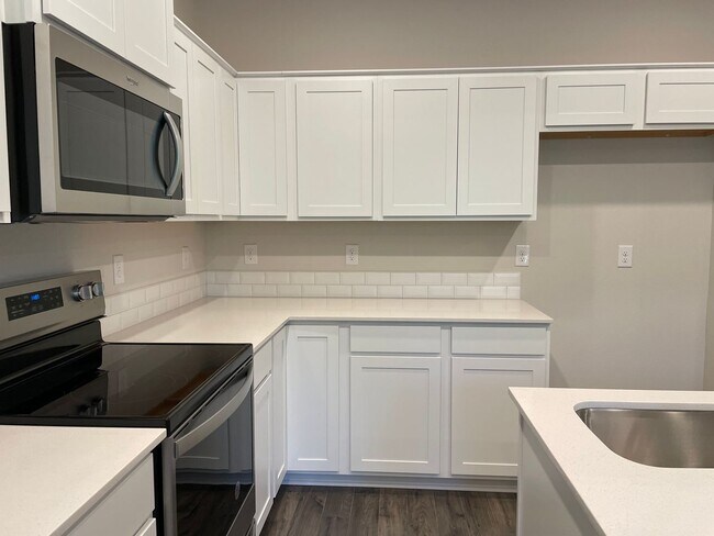 Building Photo - BEAUTIFUL 3 Bed 2.5 Bath Home in Vancouver! Stainless Steel Appliances!