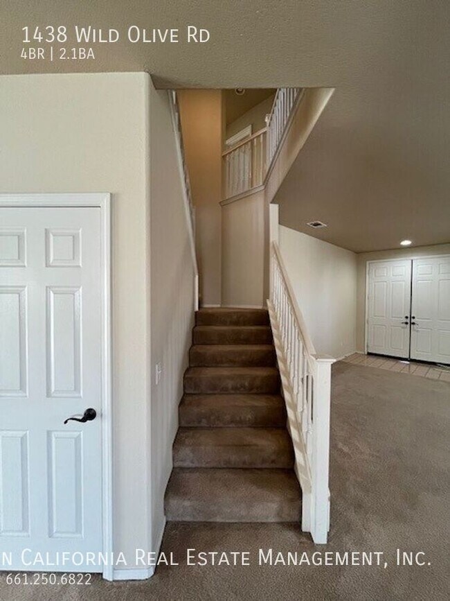 Building Photo - 1438 Wild Olive Rd