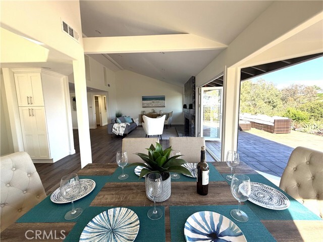 Building Photo - 406 Calle Vista Torito