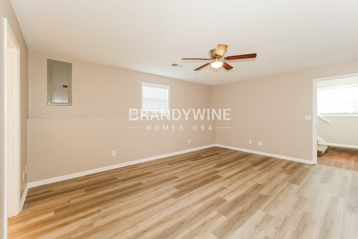 Building Photo - 800 S Butler Dr