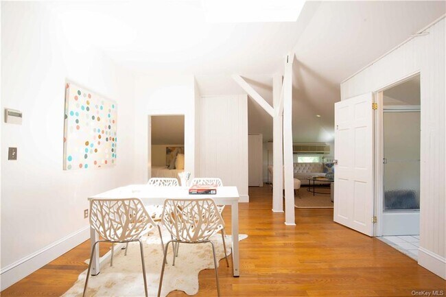 Building Photo - 77 Pleasant Ridge Rd