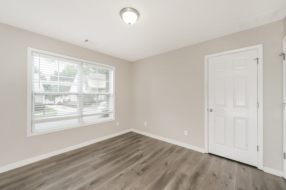 Building Photo - 3815 Pine Village Pl