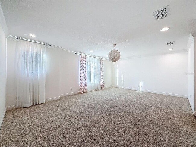 Building Photo - 10701 Laurel Vista Way