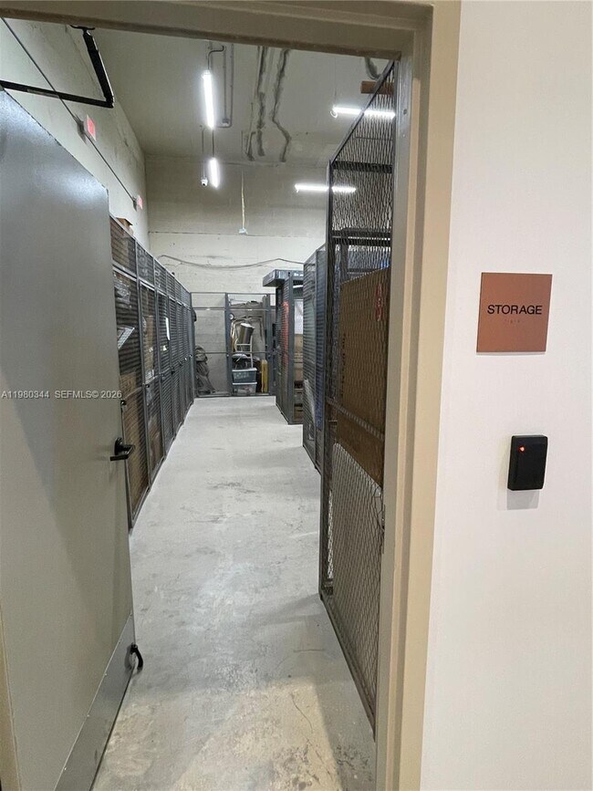 Building Photo - 11113 Biscayne Blvd