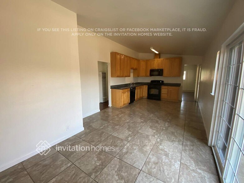 Building Photo - 312 Hopkins Dr