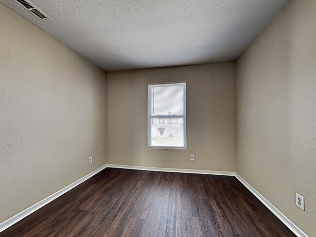 Building Photo - 10715 Inspiration Drive