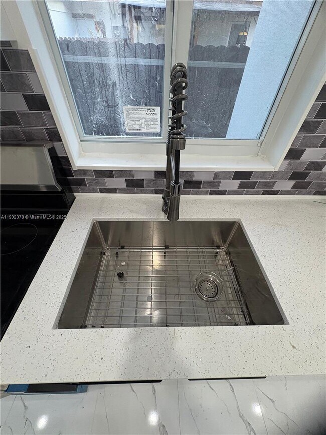 Building Photo - 10020 SW 171st St