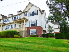 Building Photo - 1563 Cass Lake Rd