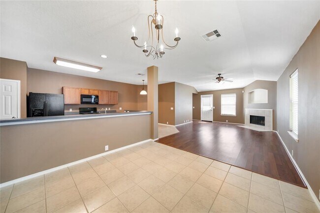 Building Photo - 5706 Baldwin Elm St