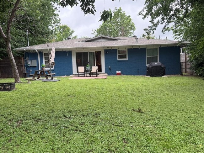 Building Photo - 1708 Princeton Ave