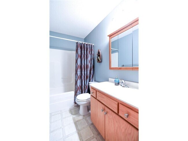 Building Photo - 11186 Woods Edge Ave