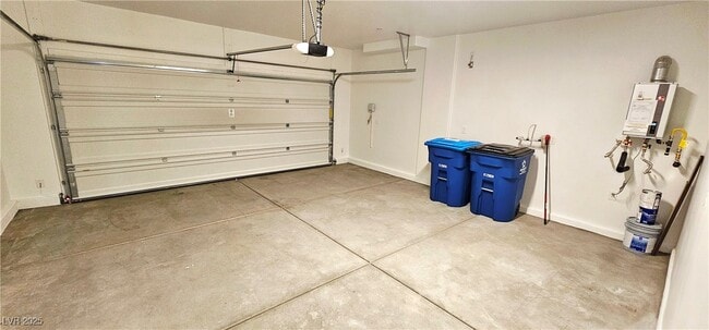 Building Photo - 2755 Tricase St