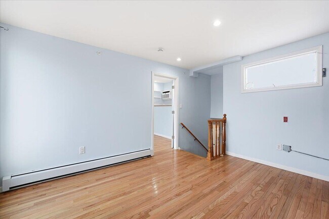 Building Photo - 600 Jefferson St